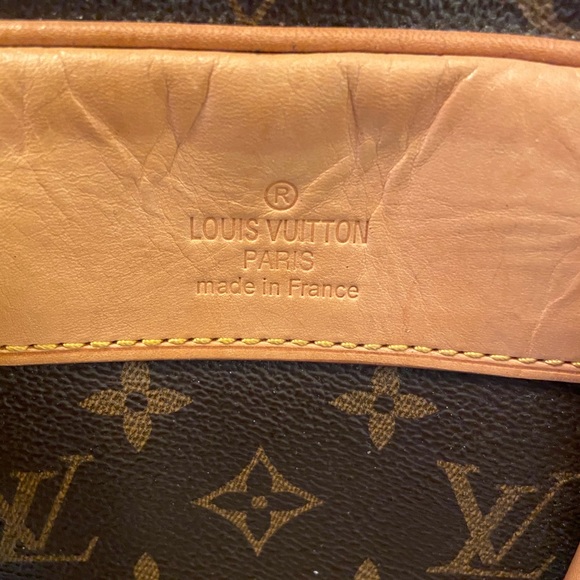 Louis vuitton bags 50$ each - Picture 3 of 5